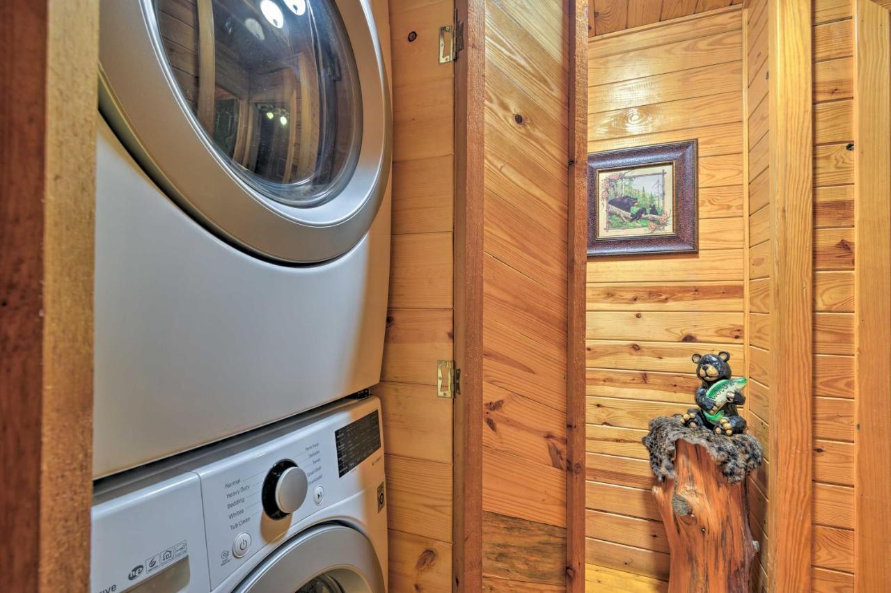 Hochatown Hideaway With Hot Tub, Grill And Fire Pit! Villa Stephens Gap Екстериор снимка