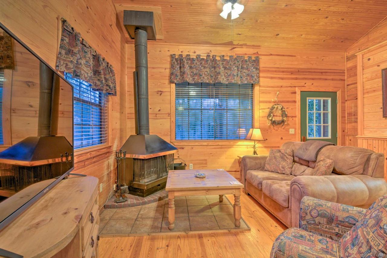 Hochatown Hideaway With Hot Tub, Grill And Fire Pit! Villa Stephens Gap Екстериор снимка