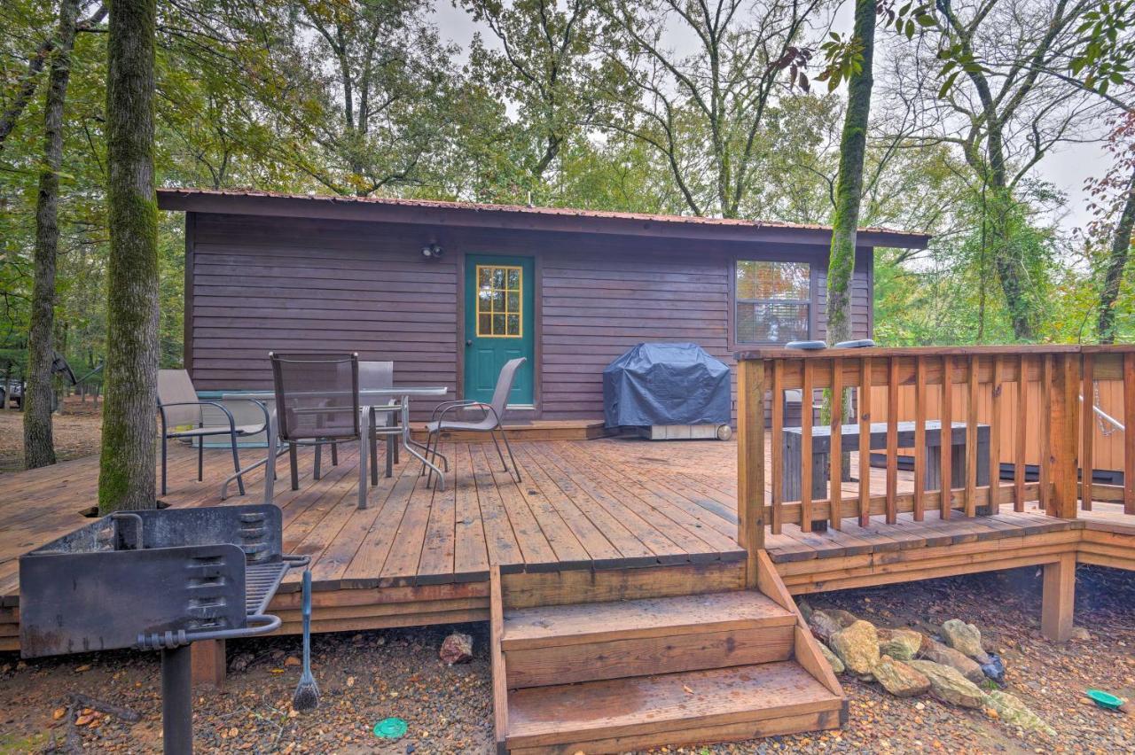 Hochatown Hideaway With Hot Tub, Grill And Fire Pit! Villa Stephens Gap Екстериор снимка
