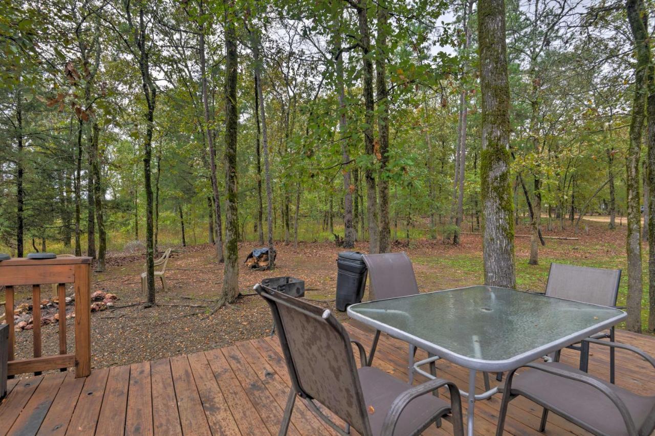 Hochatown Hideaway With Hot Tub, Grill And Fire Pit! Villa Stephens Gap Екстериор снимка